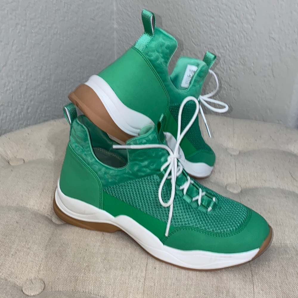 Gianni Bini Tennis Shoes